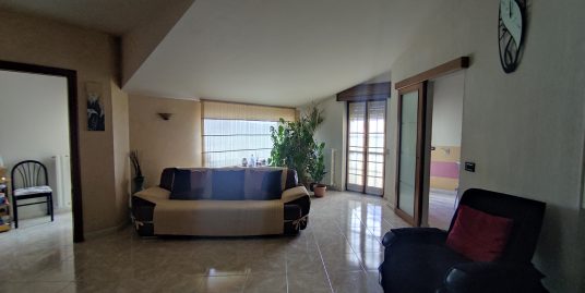 RIONERO-Vendesi Appartamento di mq125 con GARAGE. 5vani e 2wc.