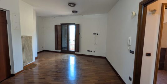 RIONERO Appartamento di mq 80 al 2°piano con Garage. e Mansarda praticabile di mq70